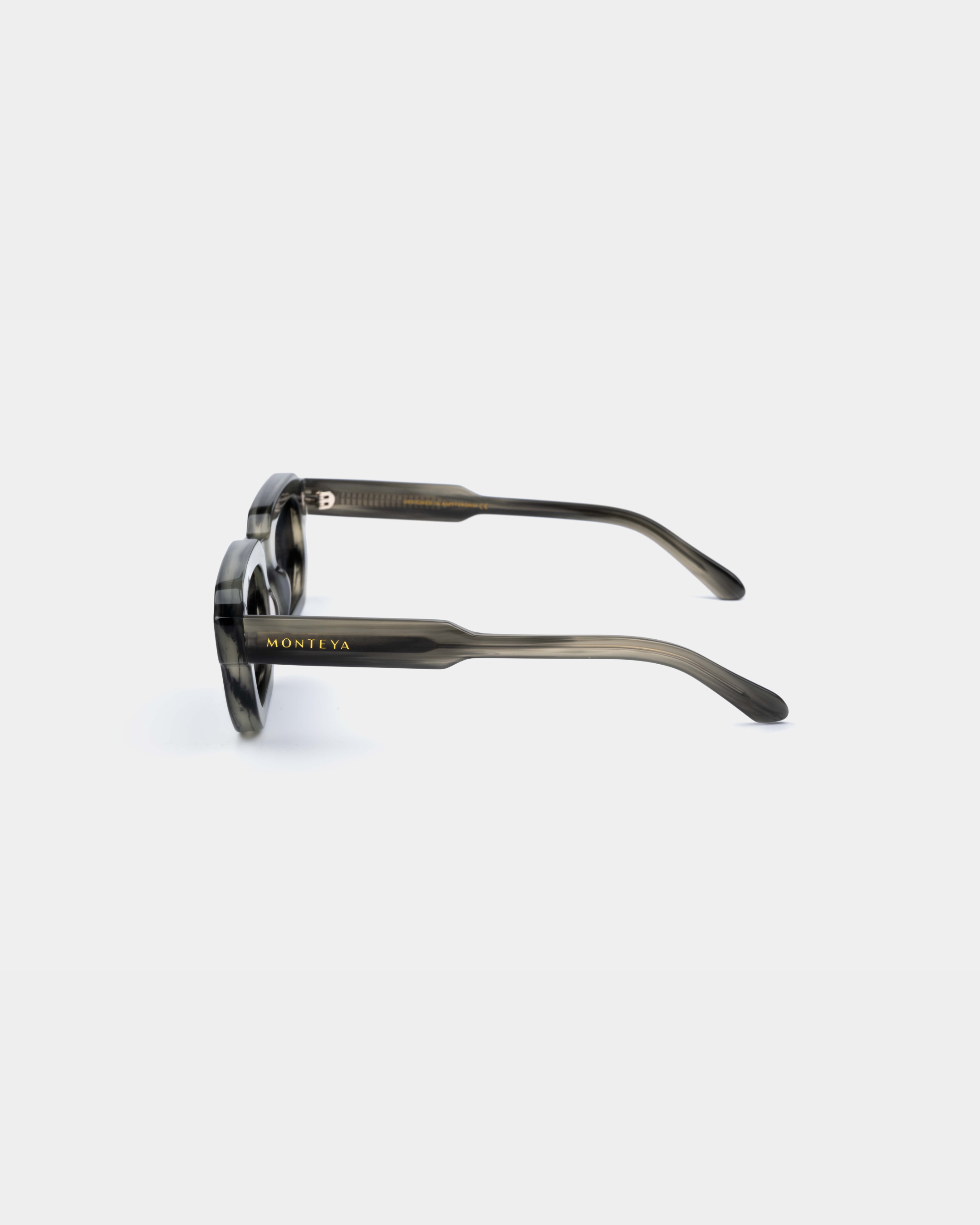 MONTEYA Urban - Charcoal - Acetate Frame - TAC Polarized Lenses - High End Eyewear - 03