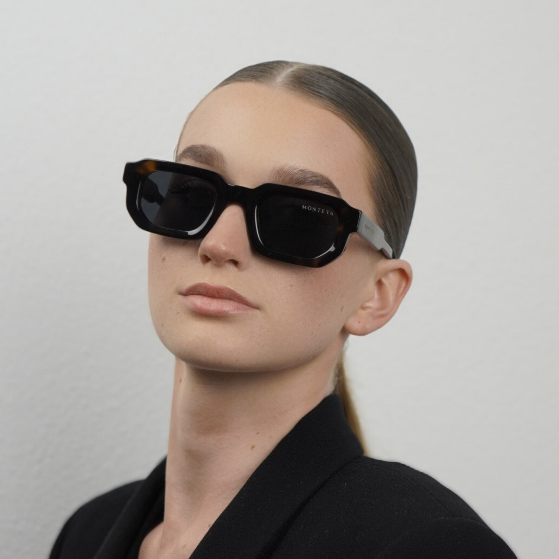 MONTEYA Urban in Leo women sunglasses. High-end eyewear. Acetate Frame. TAC Polarized lenses.